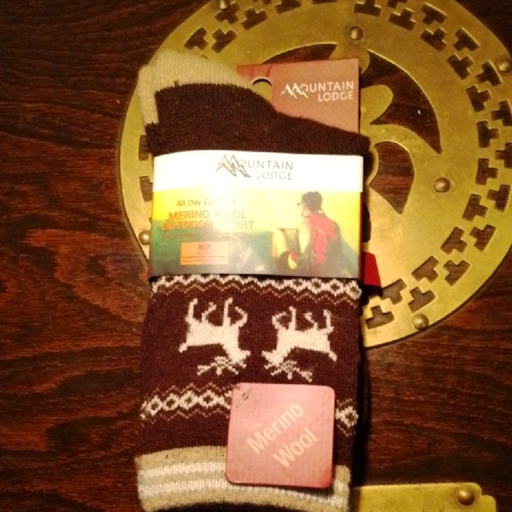 Merino Wool Blend Reindeen Casual Socks - Brown and Cream